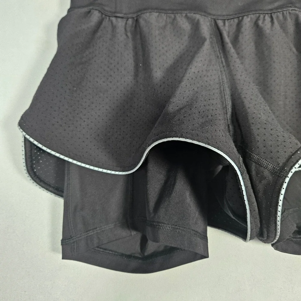Lululemon Active Shorts Women 8 Black Layered Running Training Athletic Gym Yoga